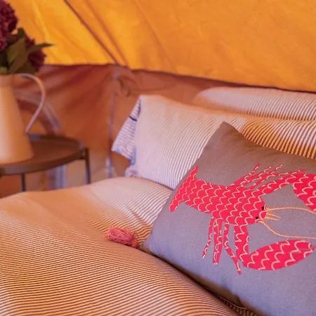 Furnished Bell Tent 4 Οργανωμένο κάμπινγκ *