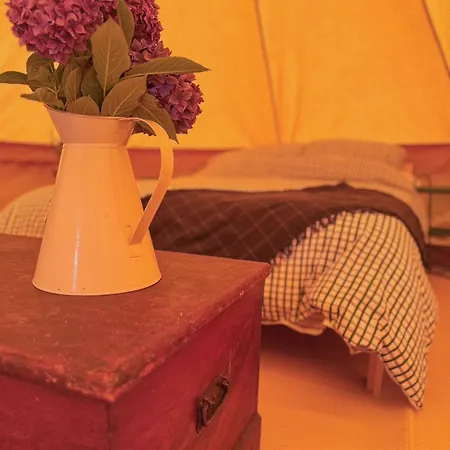 Furnished Bell Tent 4 St Austell